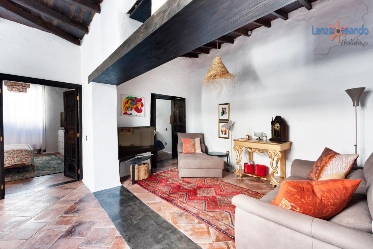 Vivienda Vacacional El Patio De Franky Тегисе Экстерьер фото